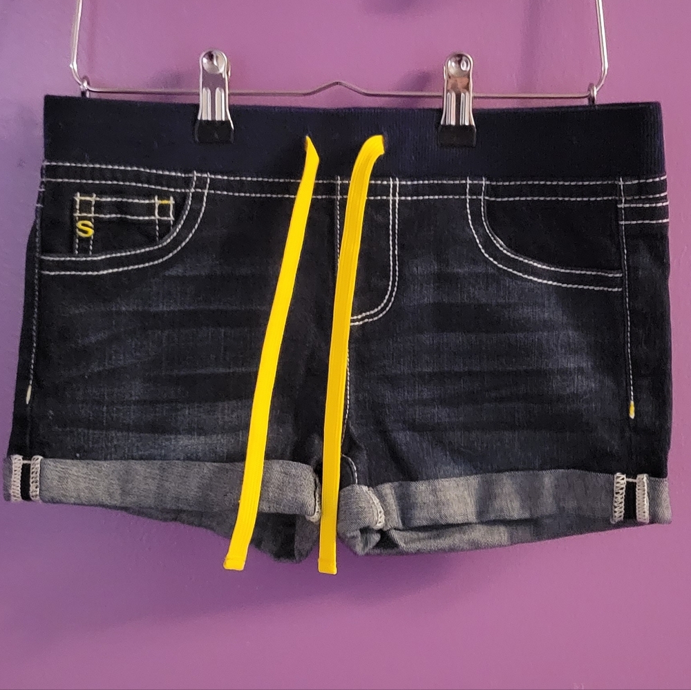 Girls denim shorts Seven7 size 14